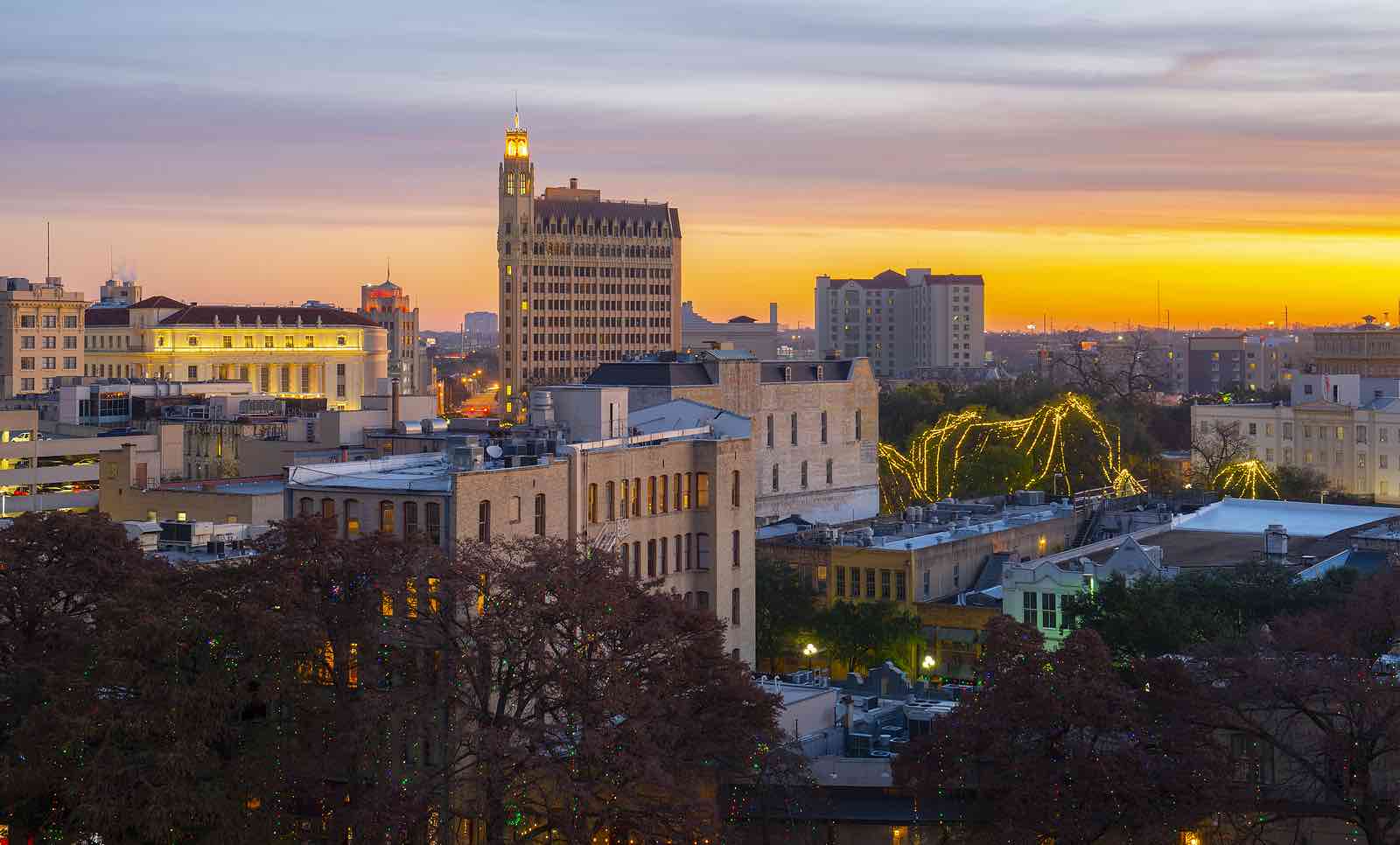 skyline-our-large-tourism-city-of-san-antonio-where-timeshare-owners-are-struggling-to-understand-local-developments