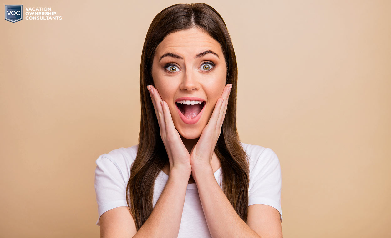 hands-on-cheek-pretty-brunette-in-trance-over-sales-demonstration-that-has-misled-her-to-buy